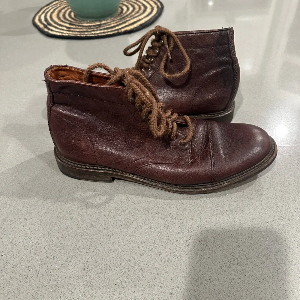 Men's Frye Leather Lace-Up Chukka Boots
